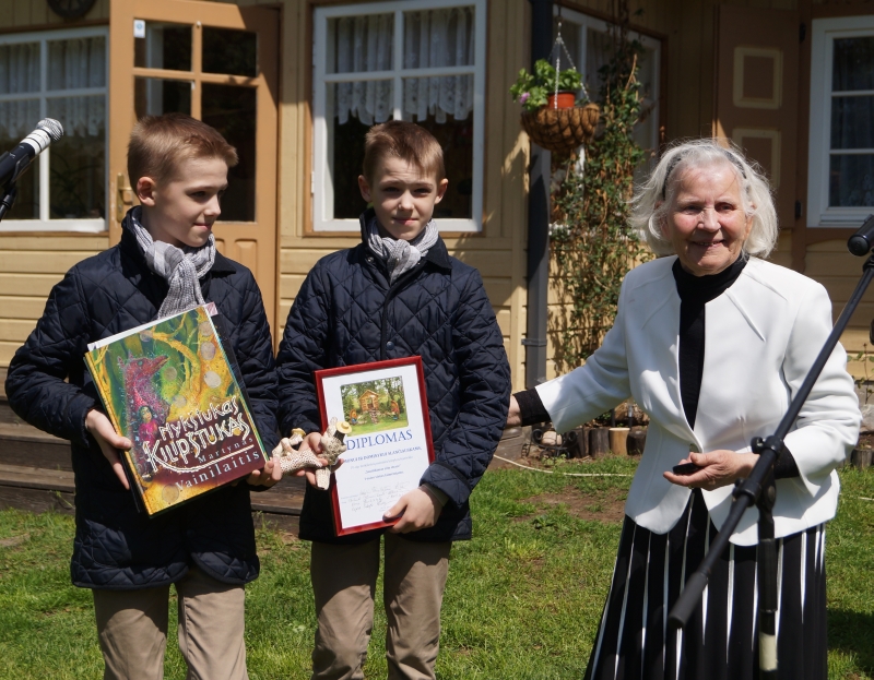 Dominykas ir Edvinas Slančiauskai, Sofija Vainilaitienė