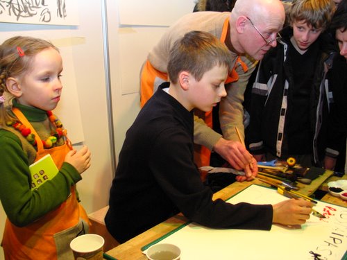 Kūrybinėje studijoje su Rimvydu Kepežinsku. Nuotr. Astos Plechavičiūtės